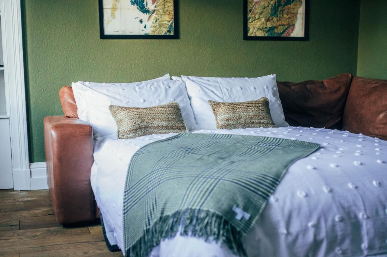 The Main Street Burrow - Your Perfect Hideaway St Boswells Exterior photo