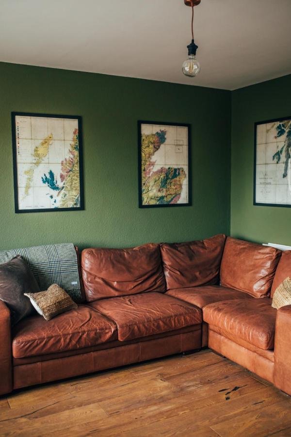 The Main Street Burrow - Your Perfect Hideaway St Boswells Exterior photo